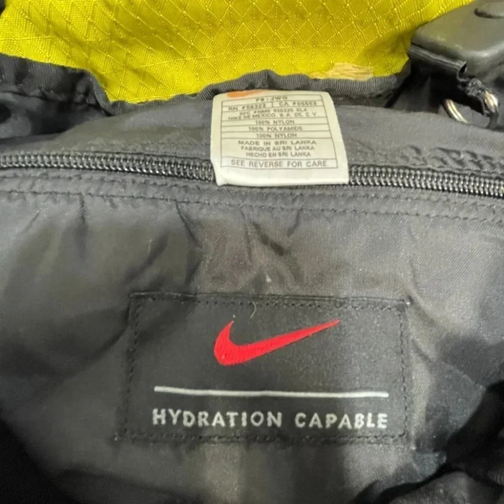 VTG‎ Nike Hydration Ready Backpack Green Hiking Outdoor